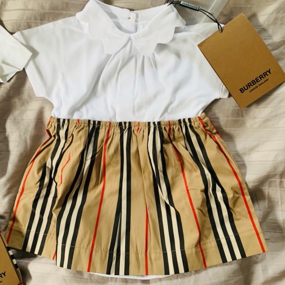 Matching Burberry 6 month boy girl - Picture 3 of 3
